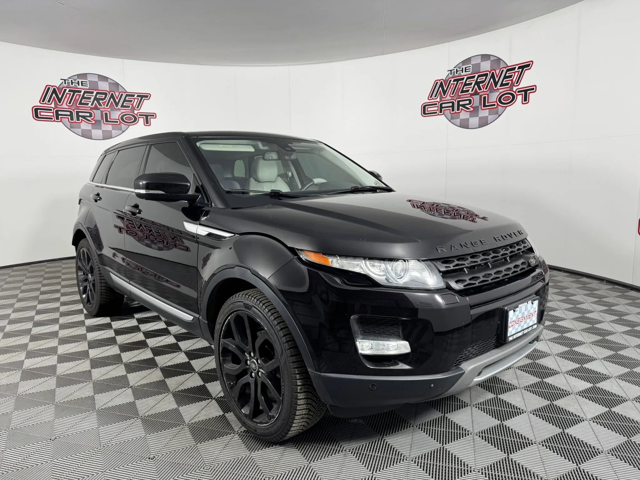 Used 2013 Land Rover Range Rover Evoque Prestige image 9
