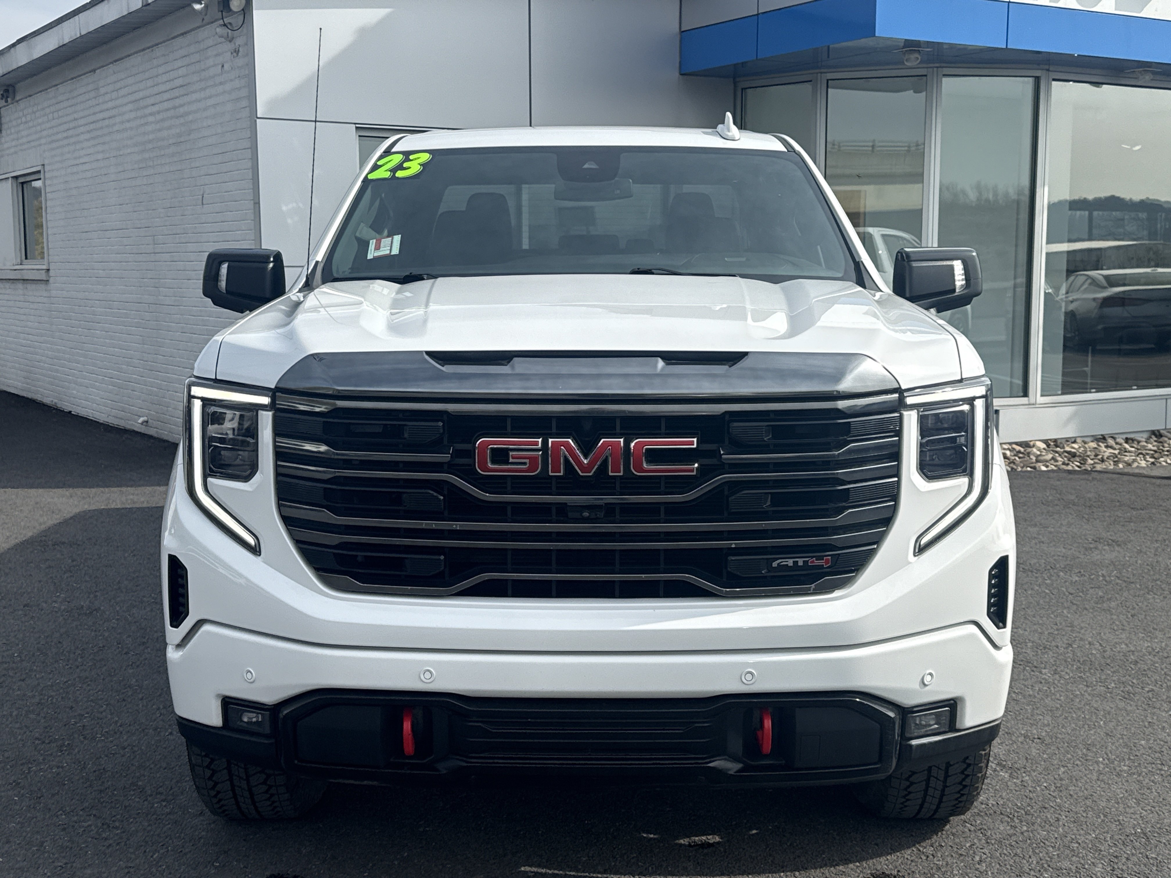 Used 2023 GMC Sierra 1500 AT4 AWD/4WD image 8