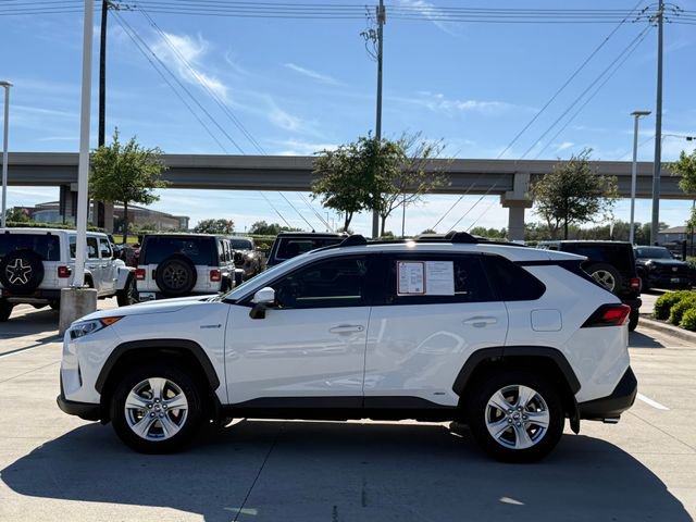 Used 2021 Toyota RAV4 XLE w/ Convenience Package image 7