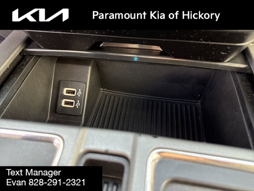 Used 2019 Ford F150 Raptor w/ Equipment Group 802A Luxury image 28