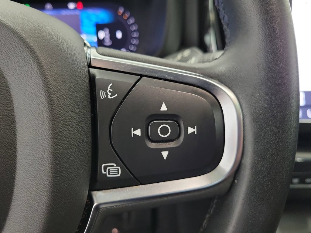 Used 2024 Volvo XC60 B5 Core AWD/4WD image 26