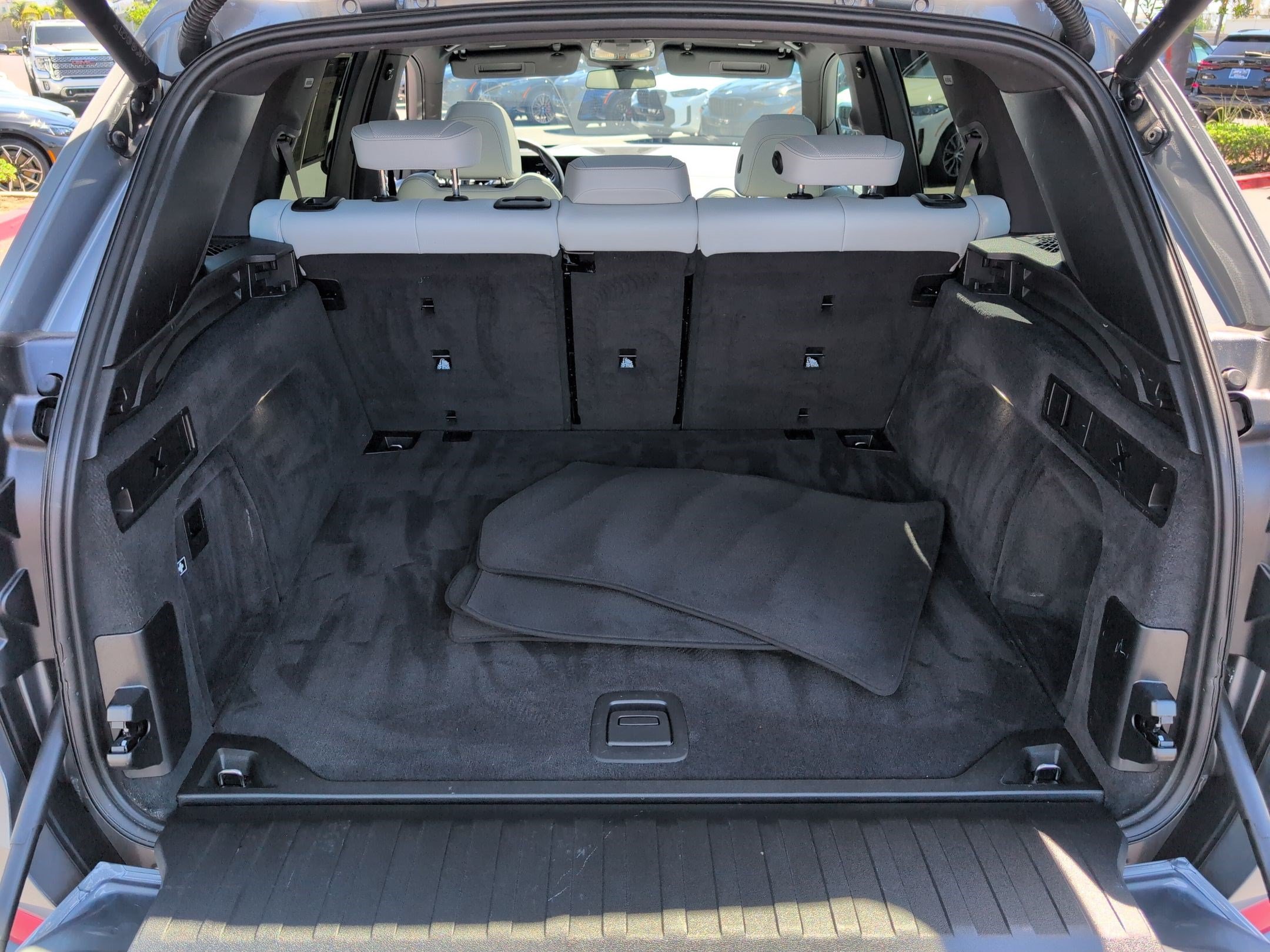 Used 2024 BMW X5 sDrive40i w/ Premium Package RWD image 32