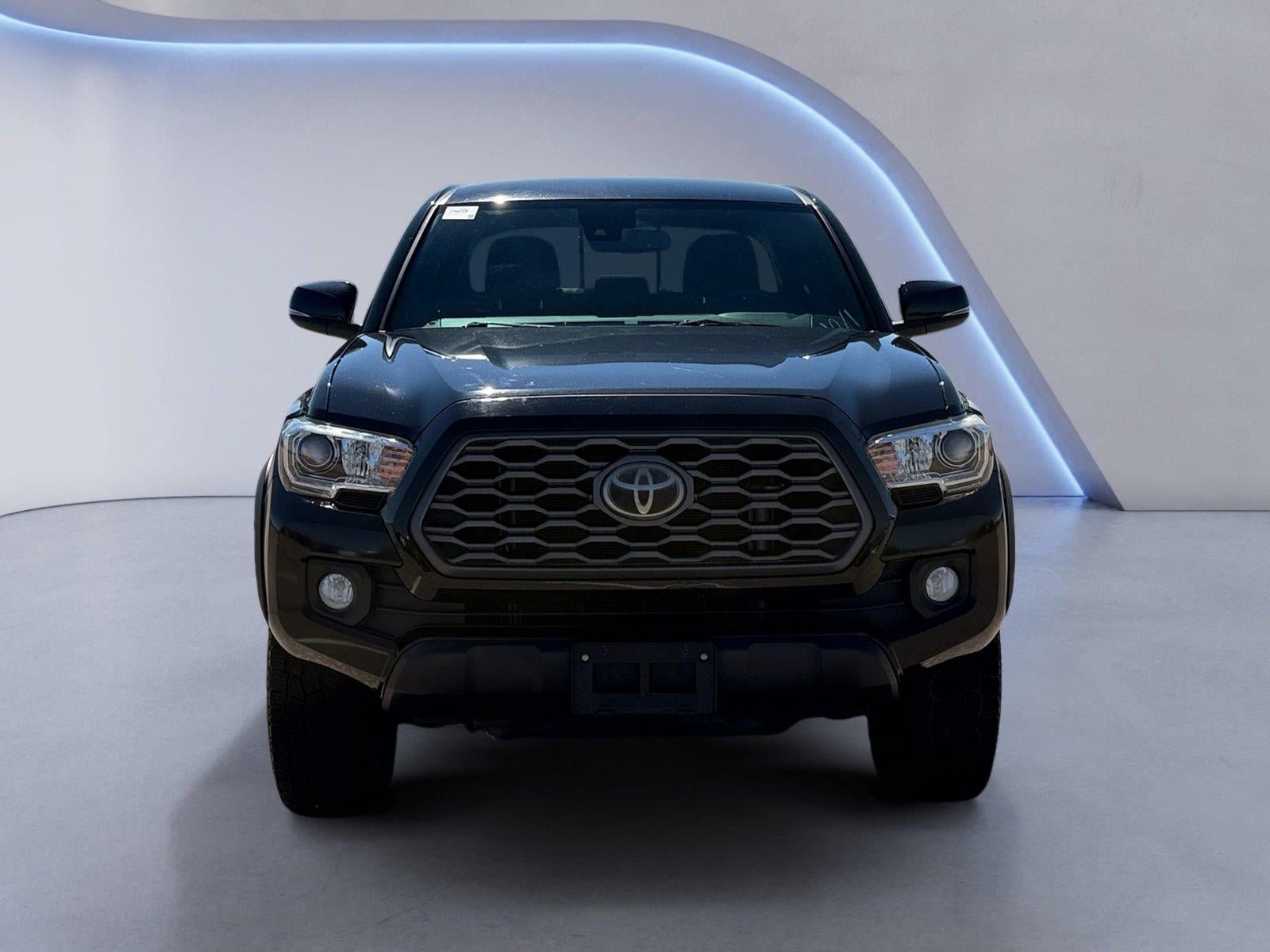 Used 2020 Toyota Tacoma TRD Off-Road AWD/4WD image 8