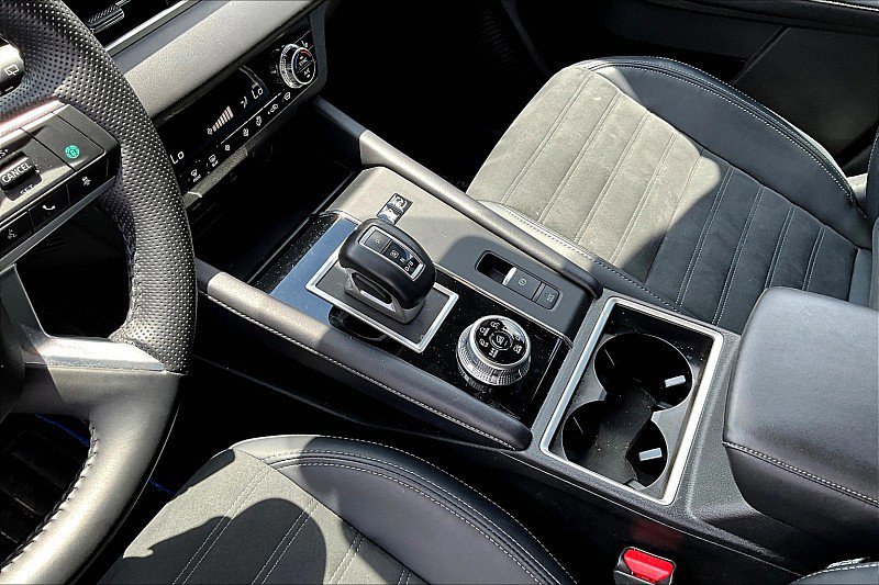 Used 2023 Mitsubishi Outlander SE image 18