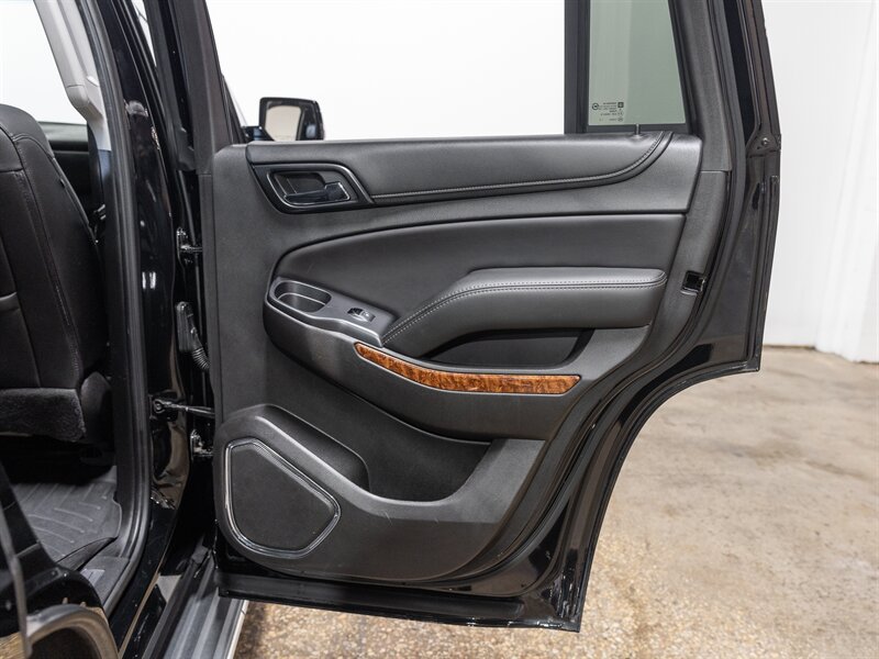 Used 2017 Chevrolet Tahoe Premier AWD/4WD image 38