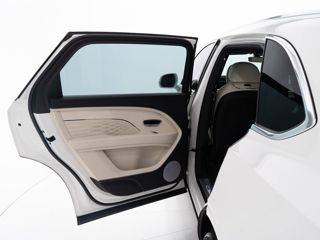 Certified 2024 Bentley Bentayga Extended Wheelbase AWD/4WD image 21