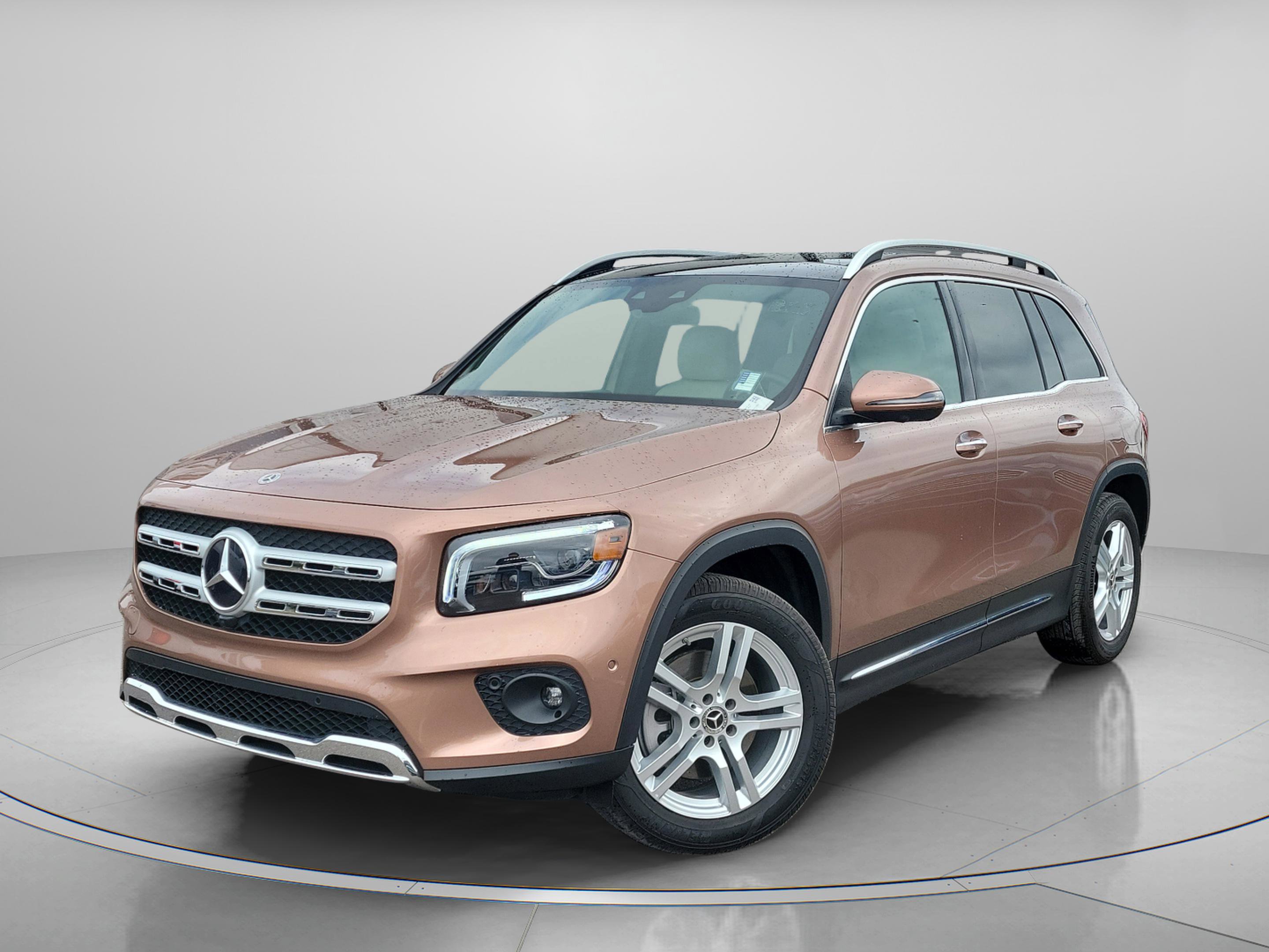 Certified 2023 Mercedes-Benz GLB 250 image 2