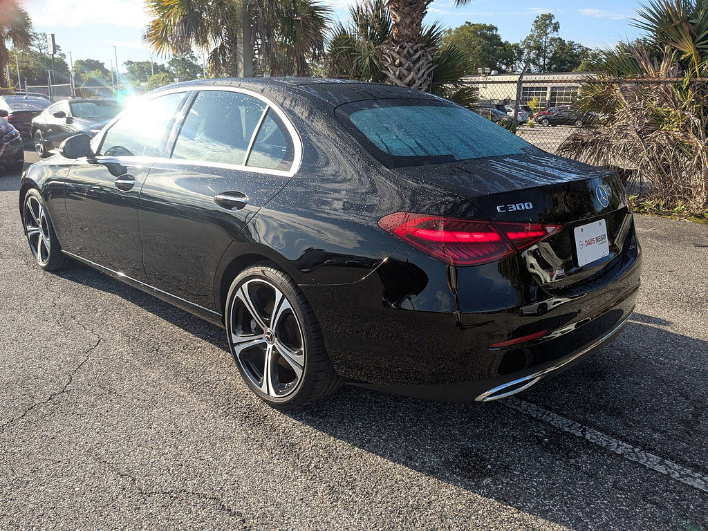 Used 2025 Mercedes-Benz C 300 Sedan image 6