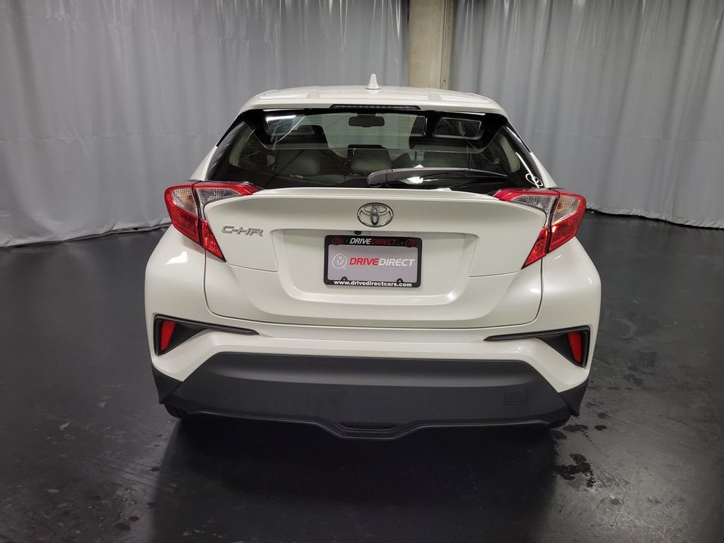 Used 2019 Toyota C-HR XLE FWD image 7
