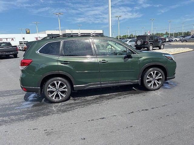 Used 2023 Subaru Forester Limited AWD/4WD image 6