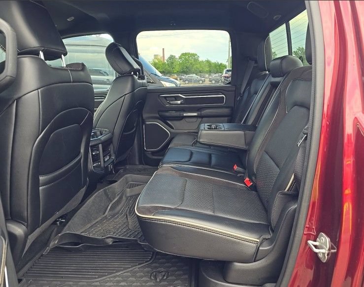 Used 2023 RAM 1500 Laramie AWD/4WD image 10