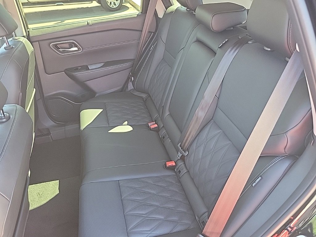 New 2026 Nissan Rogue Platinum w/ Platinum Premium Package image 35