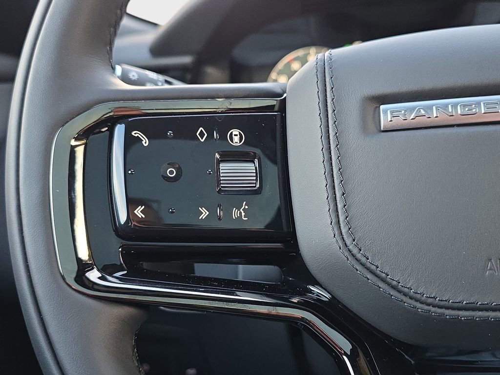 New 2026 Land Rover Range Rover Velar S image 17