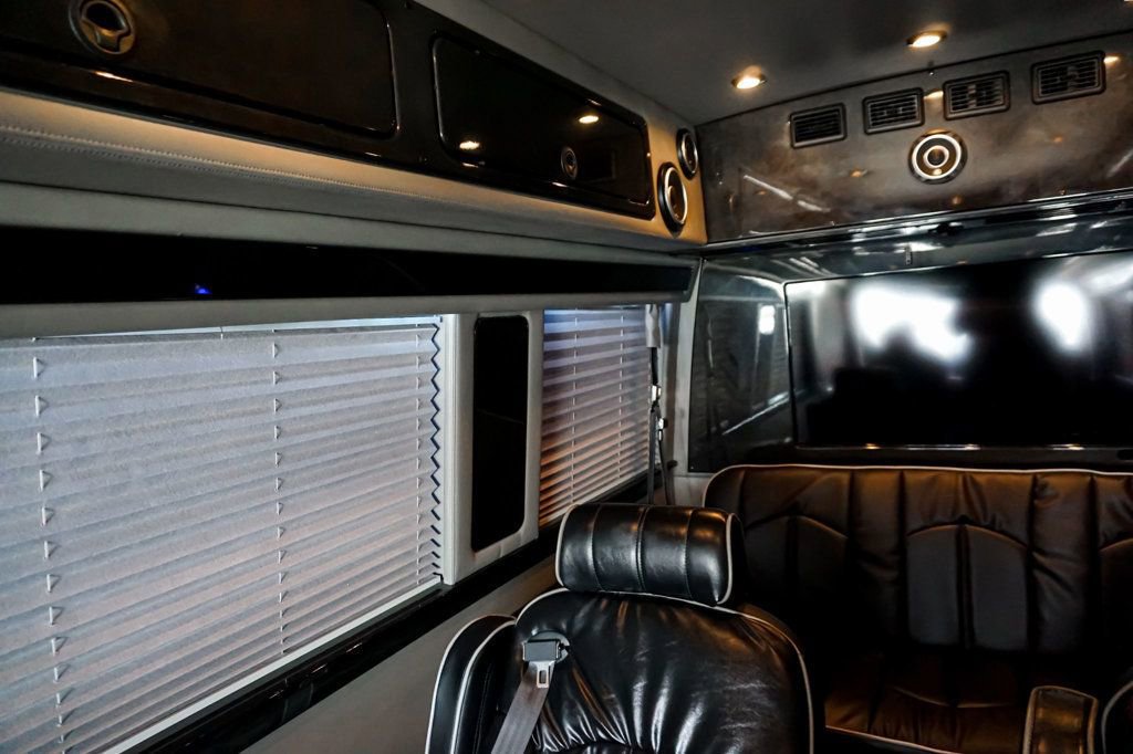 Used 2014 Mercedes-Benz Sprinter 2500 image 37