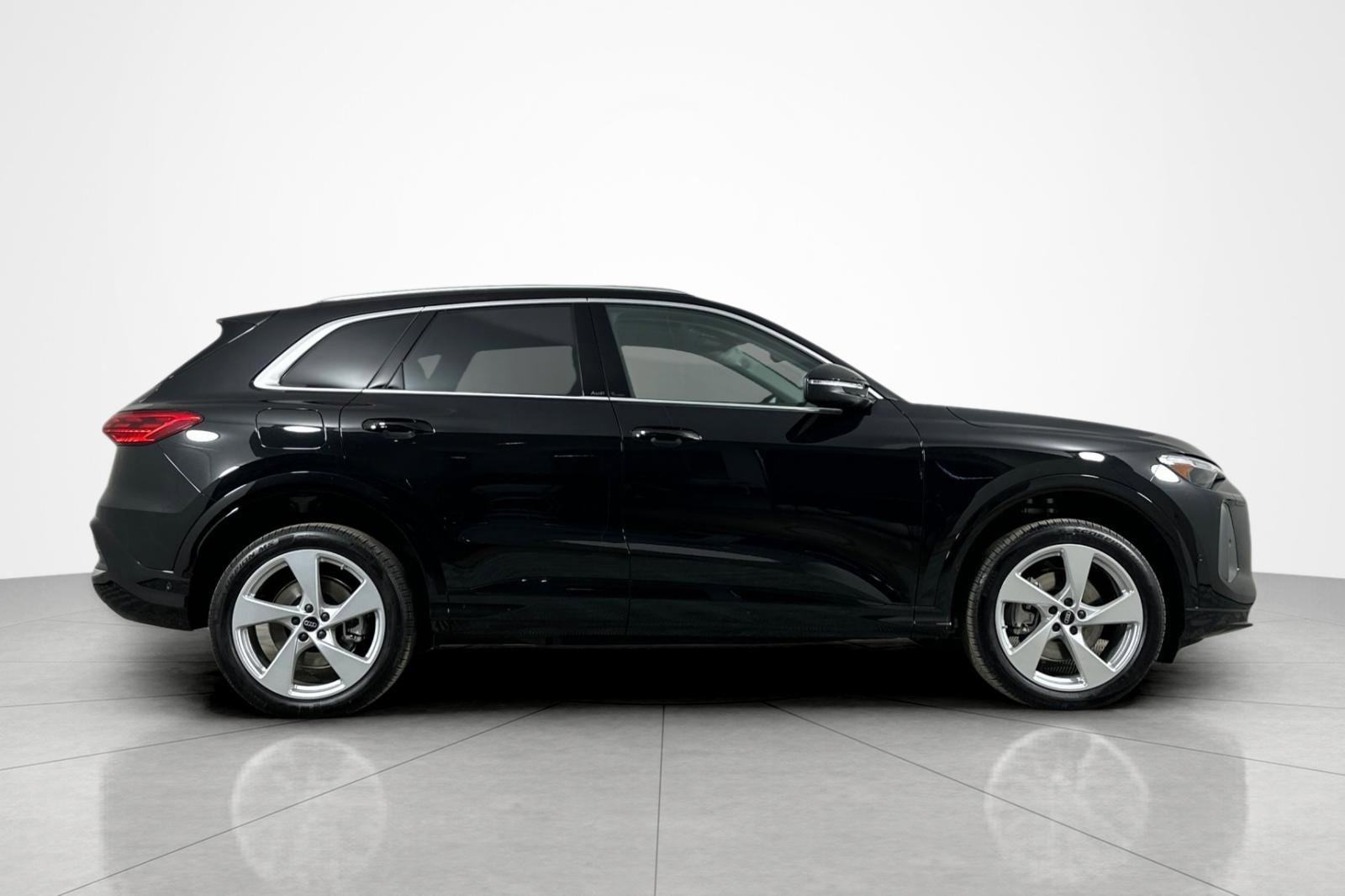 New 2025 Audi Q5 Premium Plus image 7