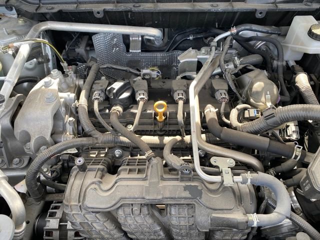 Used 2024 Mitsubishi Outlander SE Black Edition image 28