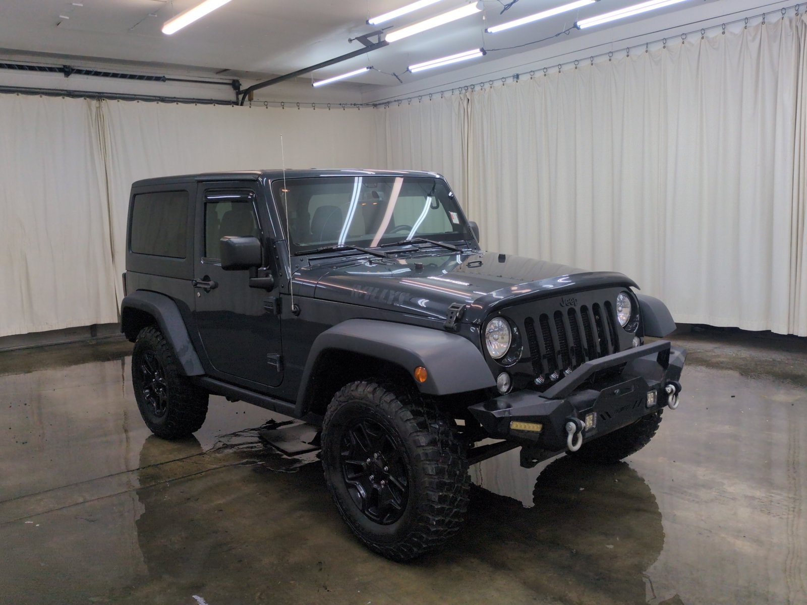 Used 2017 Jeep Wrangler Sport AWD/4WD image 3
