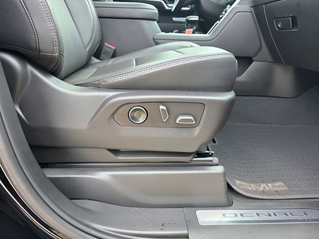 Used 2024 GMC Sierra 1500 Denali w/ Denali Reserve Package image 12