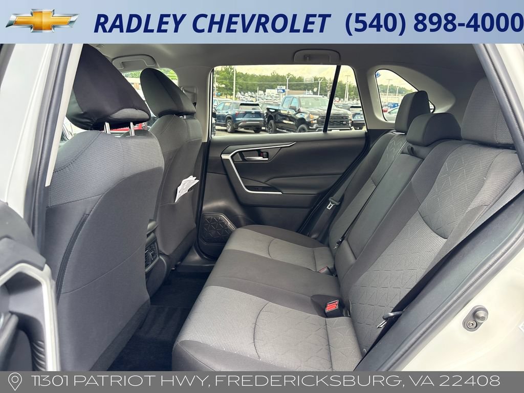 Used 2023 Toyota RAV4 XLE AWD/4WD image 12