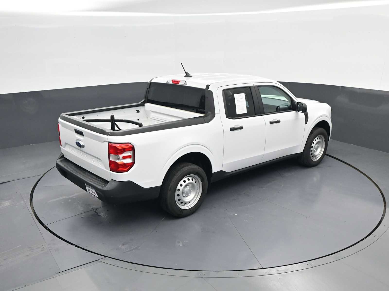 Used 2023 Ford Maverick XL image 32