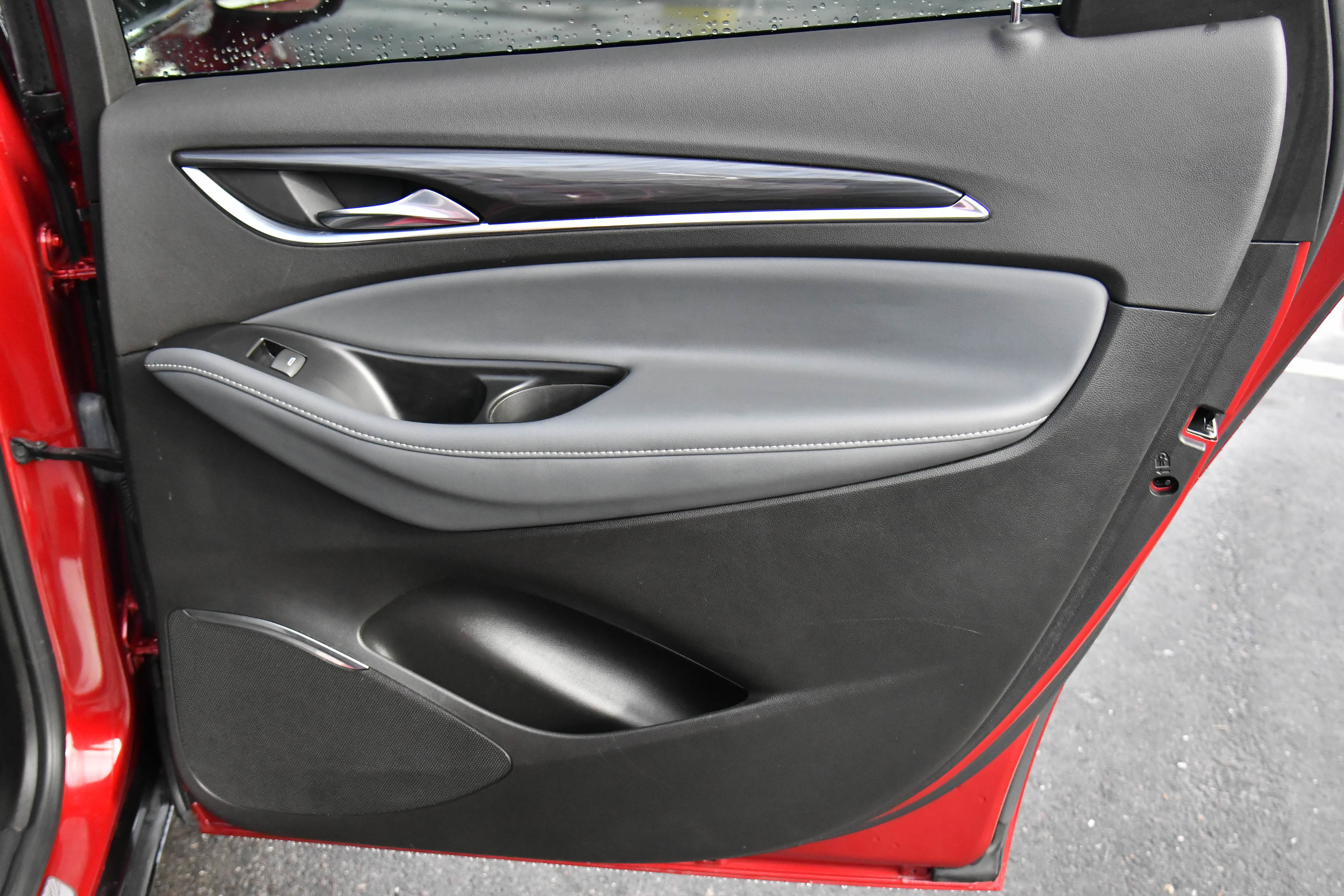 Used 2024 Buick Enclave Premium image 46