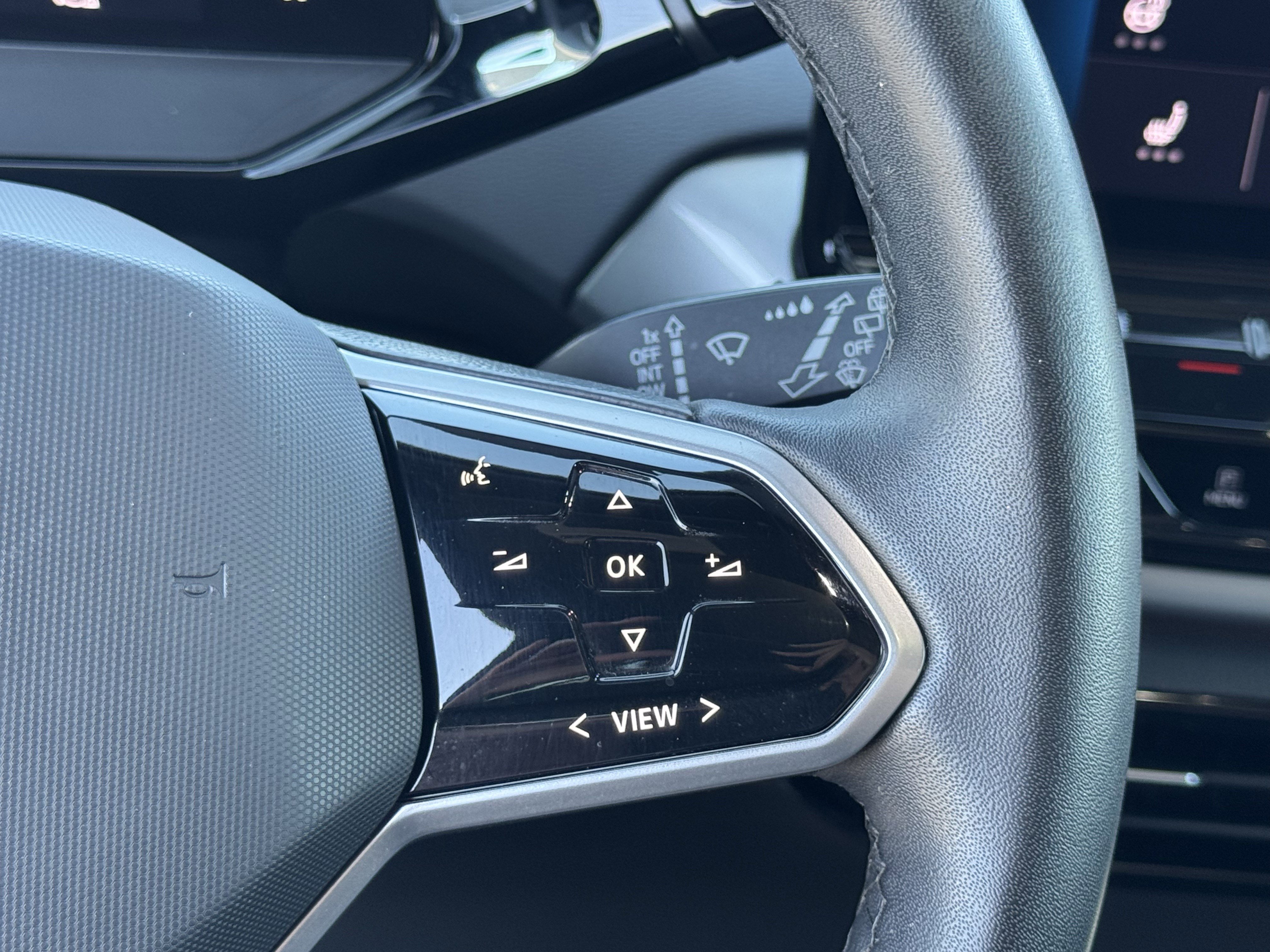 Used 2023 Volkswagen ID.4 Pro S image 19