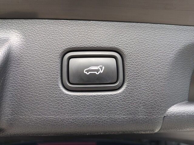 Used 2021 Hyundai Palisade Limited image 21