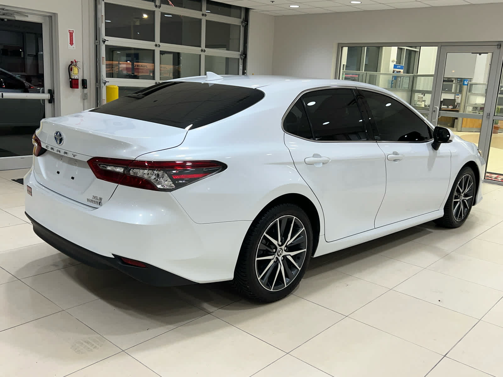 Used 2023 Toyota Camry XLE w/ Protection Package (Q2) (TMS) FWD image 8