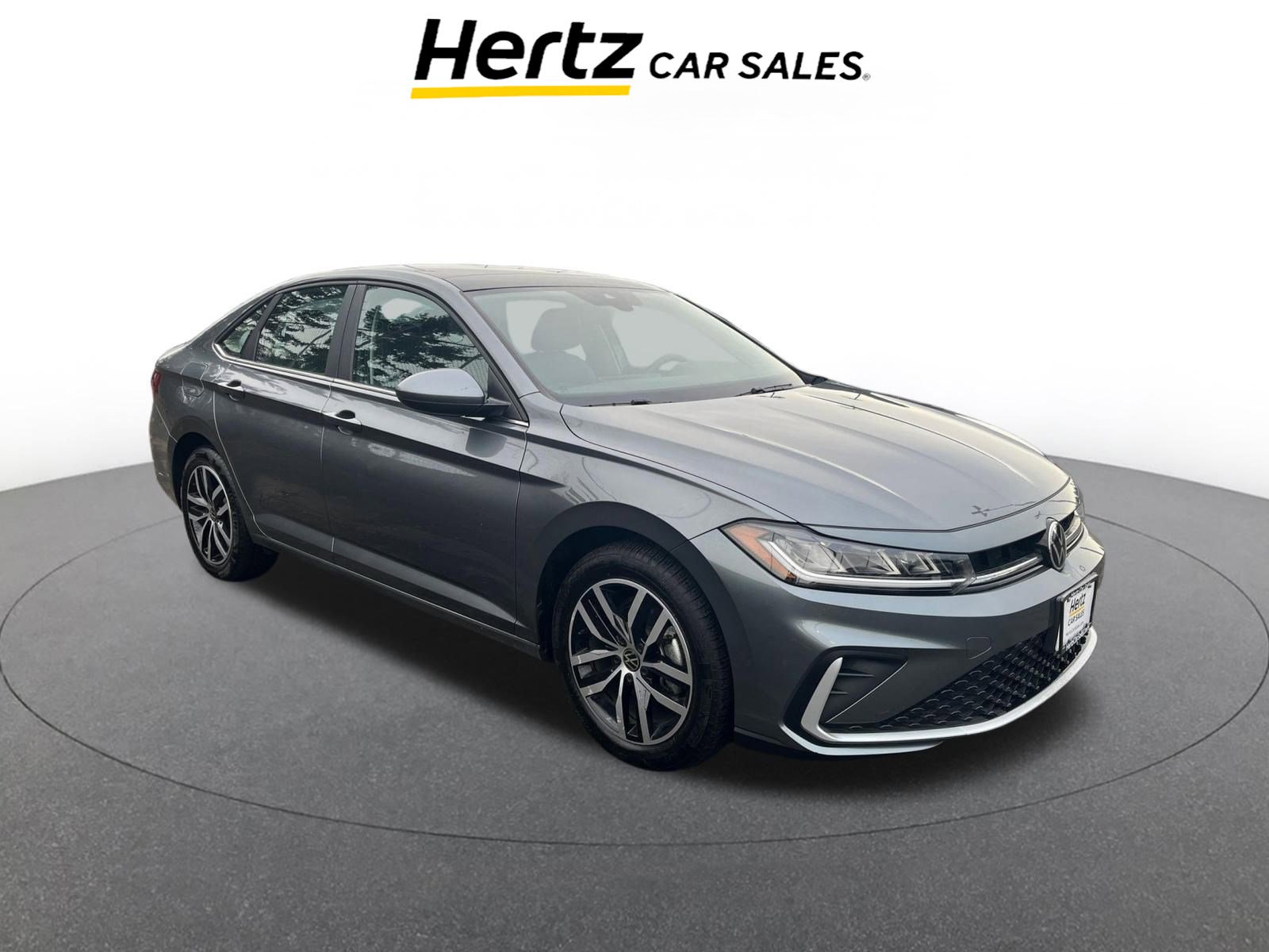 Used 2025 Volkswagen Jetta SE image 1