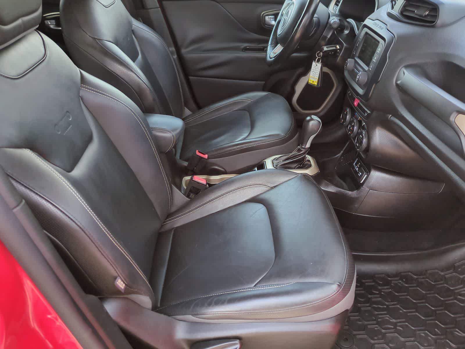 Used 2015 Jeep Renegade Limited FWD image 21