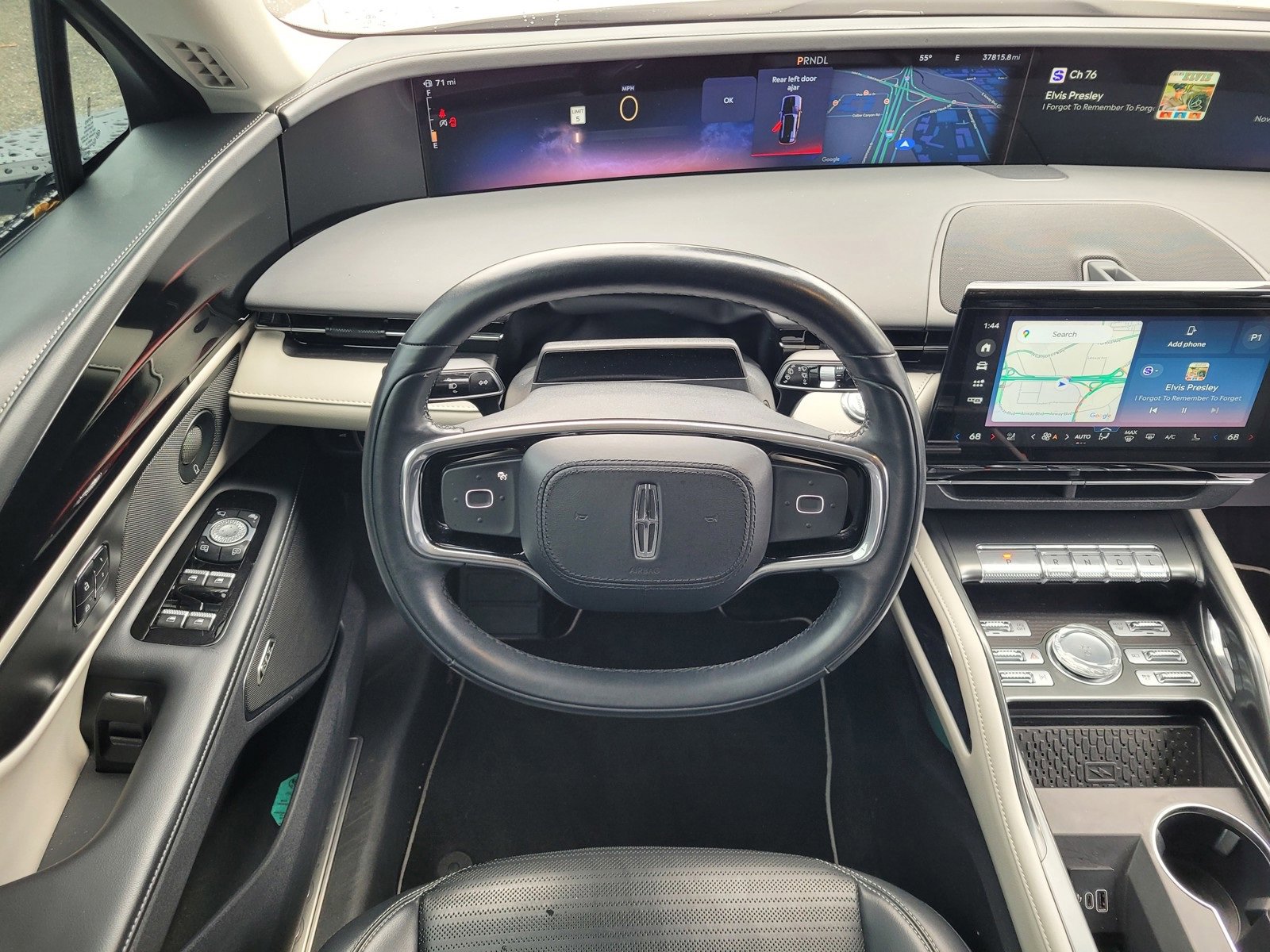 Certified 2024 Lincoln Nautilus Reserve w/ Equipment Group 202A image 11