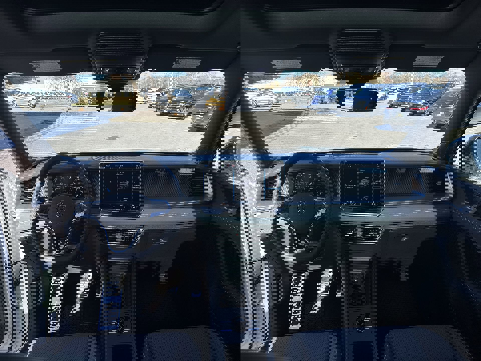 New 2026 Volkswagen Tiguan SE R-Line image 21