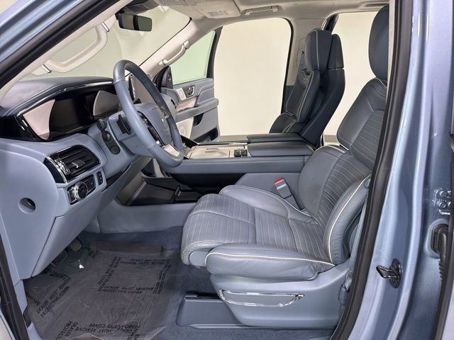 Used 2019 Lincoln Navigator Black Label w/ Cargo Package AWD/4WD image 16