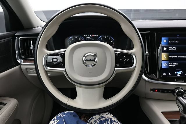 Used 2021 Volvo S60 T5 Momentum w/ Premium Package FWD image 22