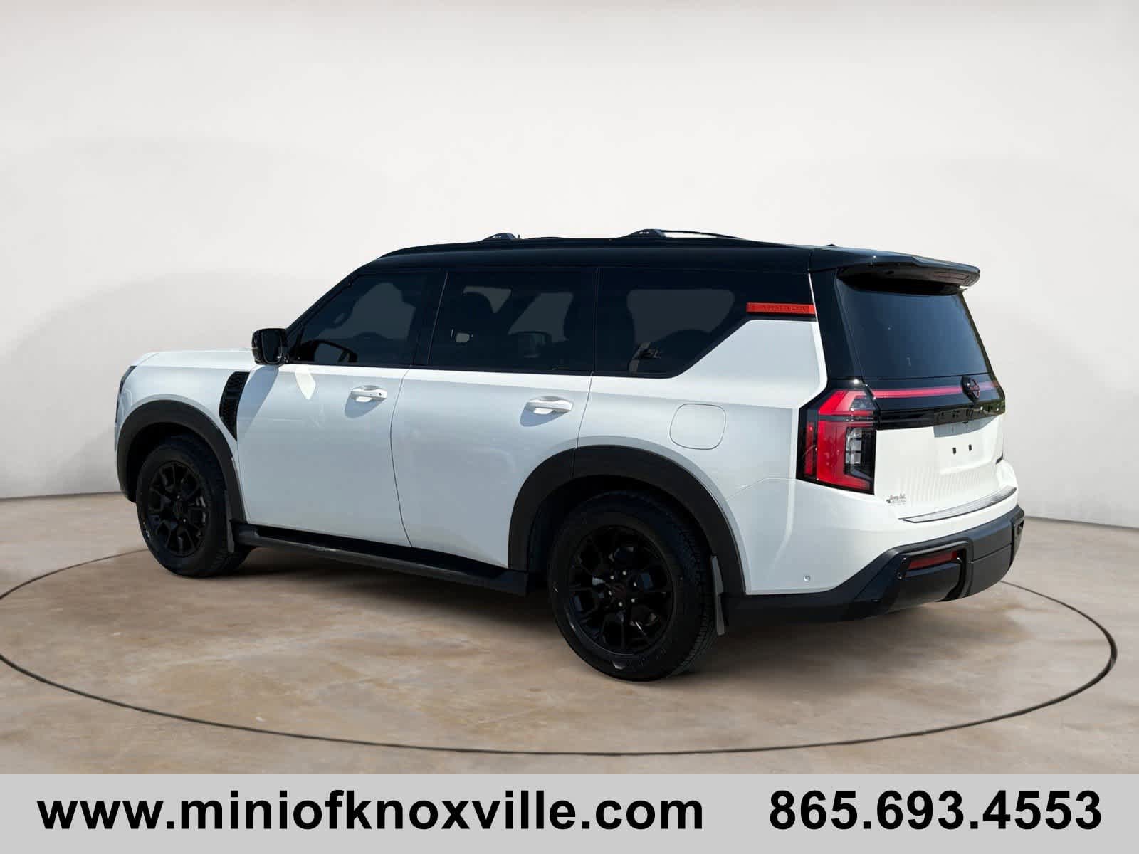 Used 2025 Nissan Armada PRO-4X AWD/4WD image 5