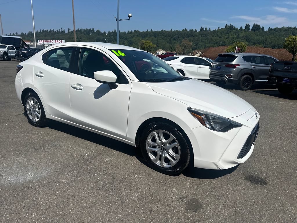 Used 2016 Scion iA FWD image 8