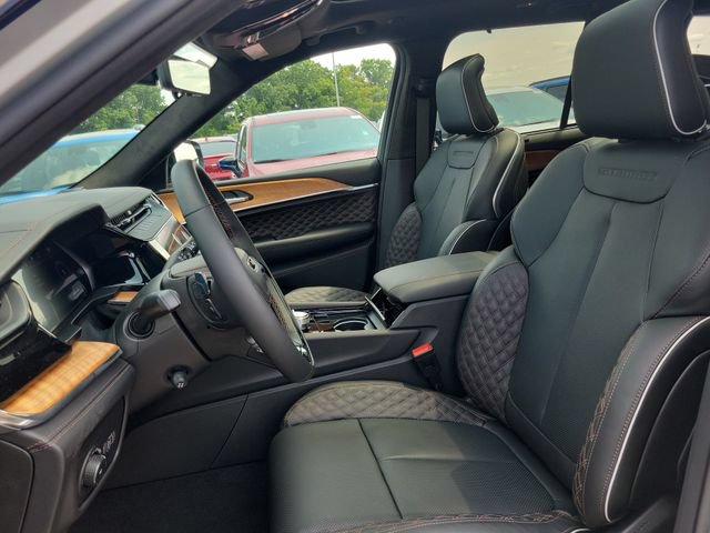 New 2026 Jeep Grand Cherokee Summit w/ Obsidian Package AWD/4WD image 20