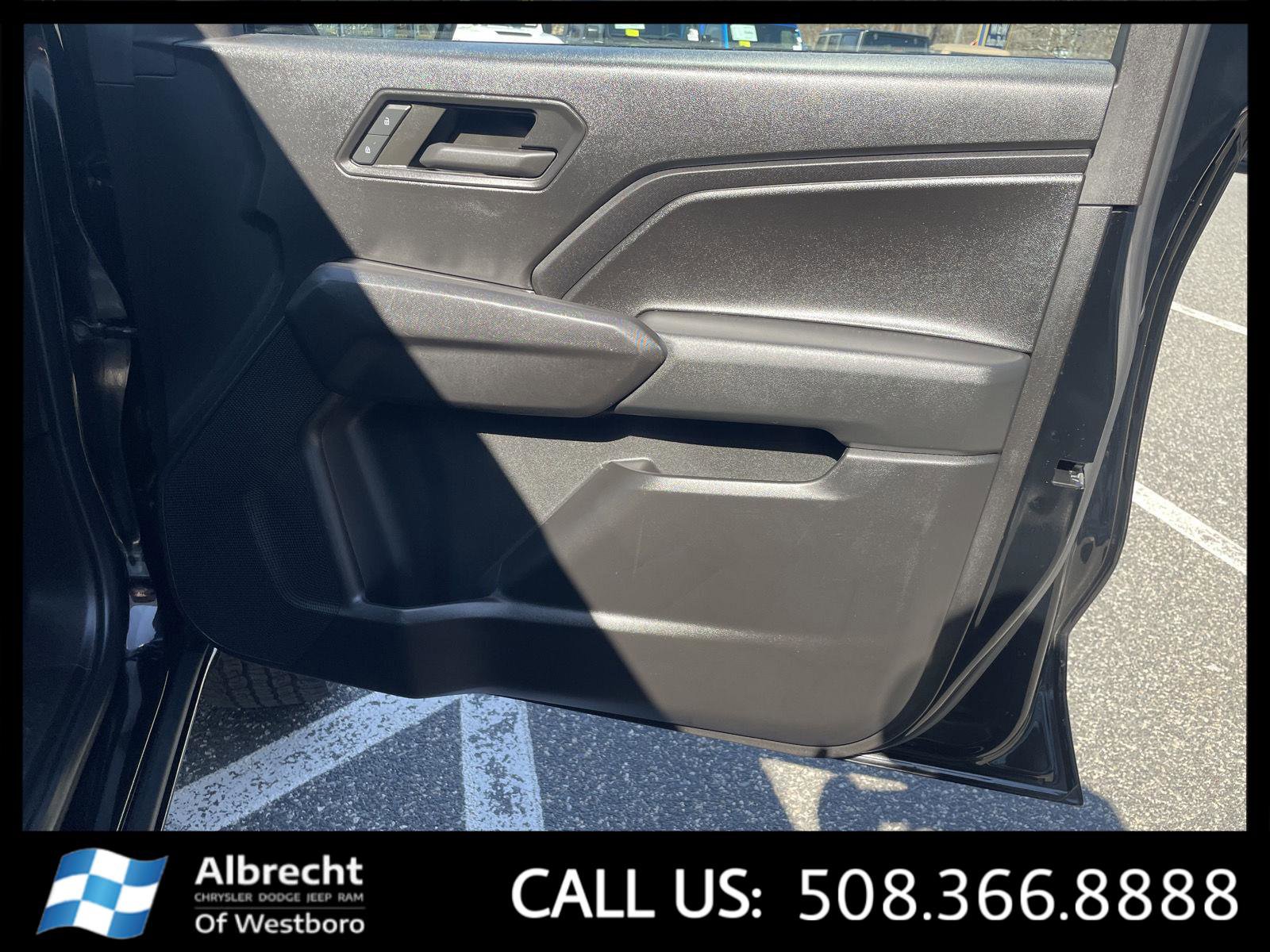Used 2023 Chevrolet Colorado Trail Boss image 21