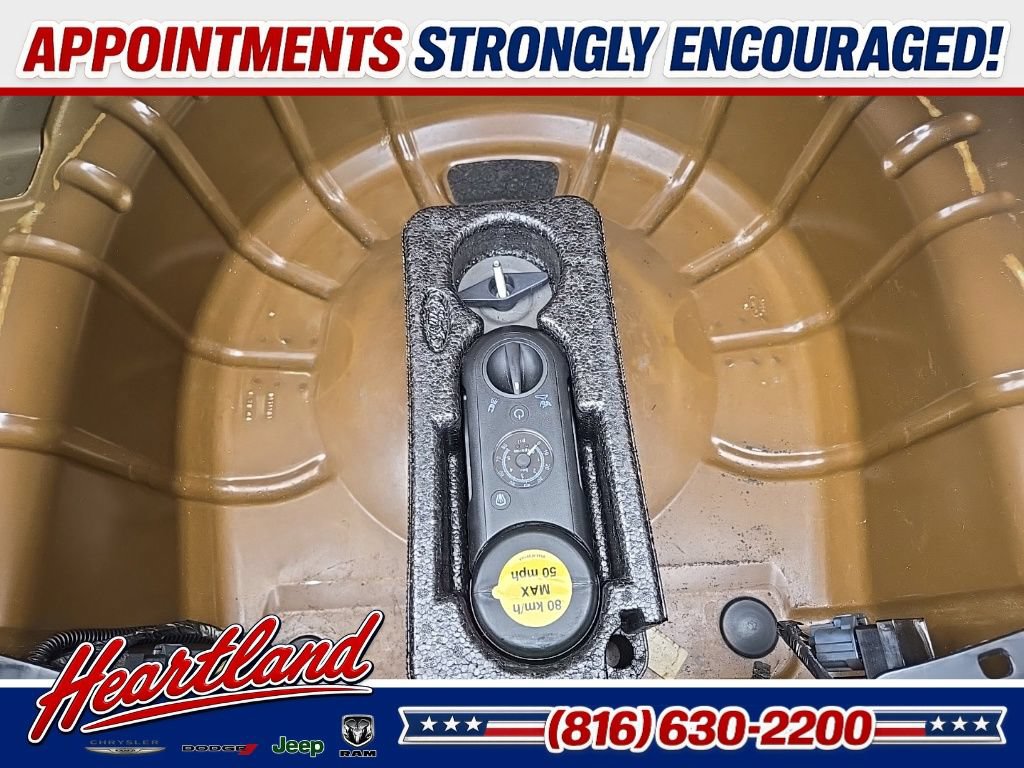 Used 2013 Ford Mustang Shelby GT500 RWD image 91