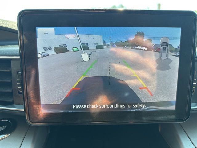 Used 2022 Ford Explorer XLT w/ Equipment Group 202A image 29