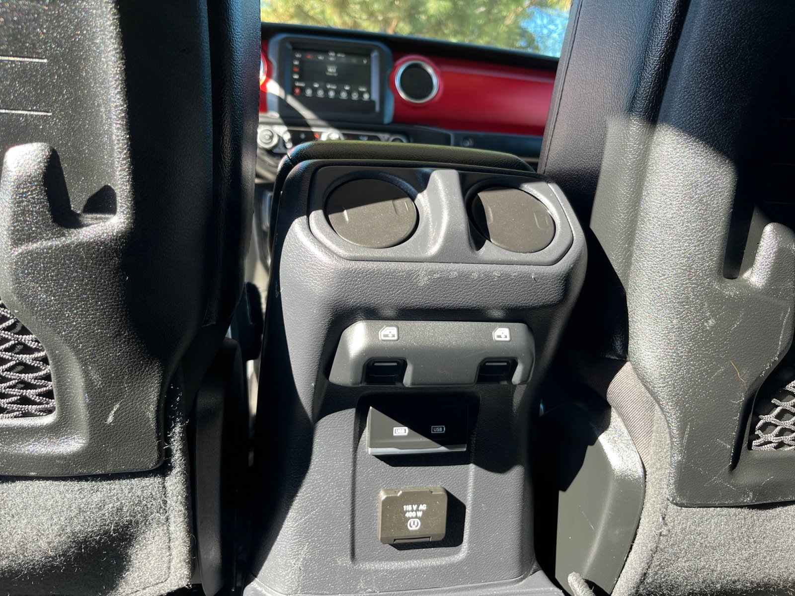 Used 2021 Jeep Gladiator Rubicon w/ Cold Weather Group image 32