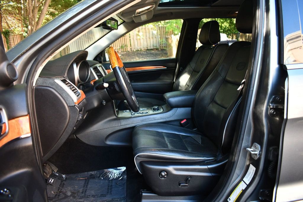 Used 2012 Jeep Grand Cherokee Overland image 13