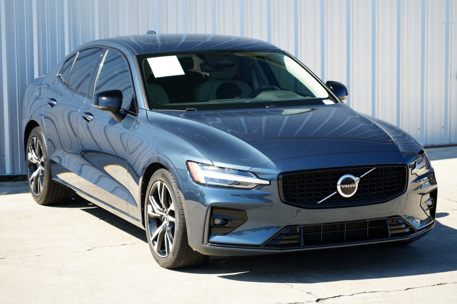 Used 2024 Volvo S60 B5 Core image 51