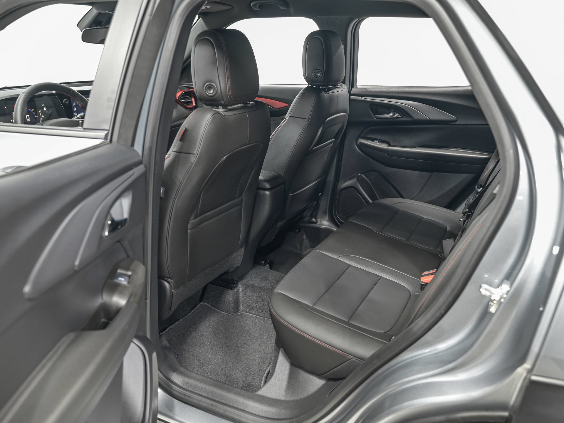 Used 2026 Chevrolet TrailBlazer RS AWD/4WD image 27