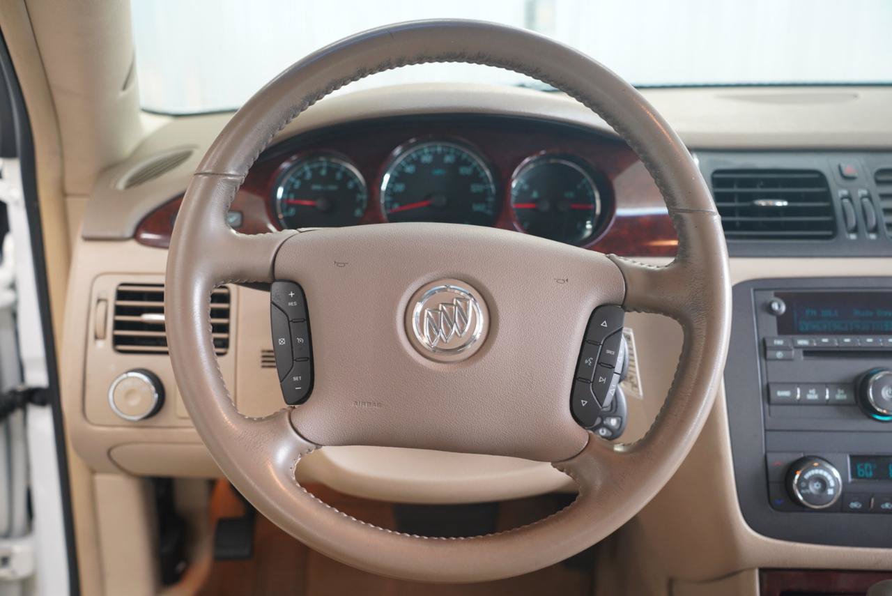 Used 2006 Buick Lucerne CXL w/ Luxury Package FWD image 12