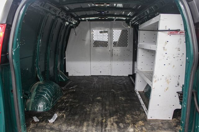 Used 2019 Chevrolet Express 3500 w/ Driver Convenience Package RWD image 15