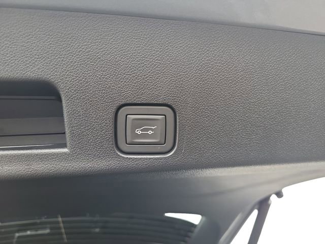 Certified 2026 Chevrolet Traverse RS image 27