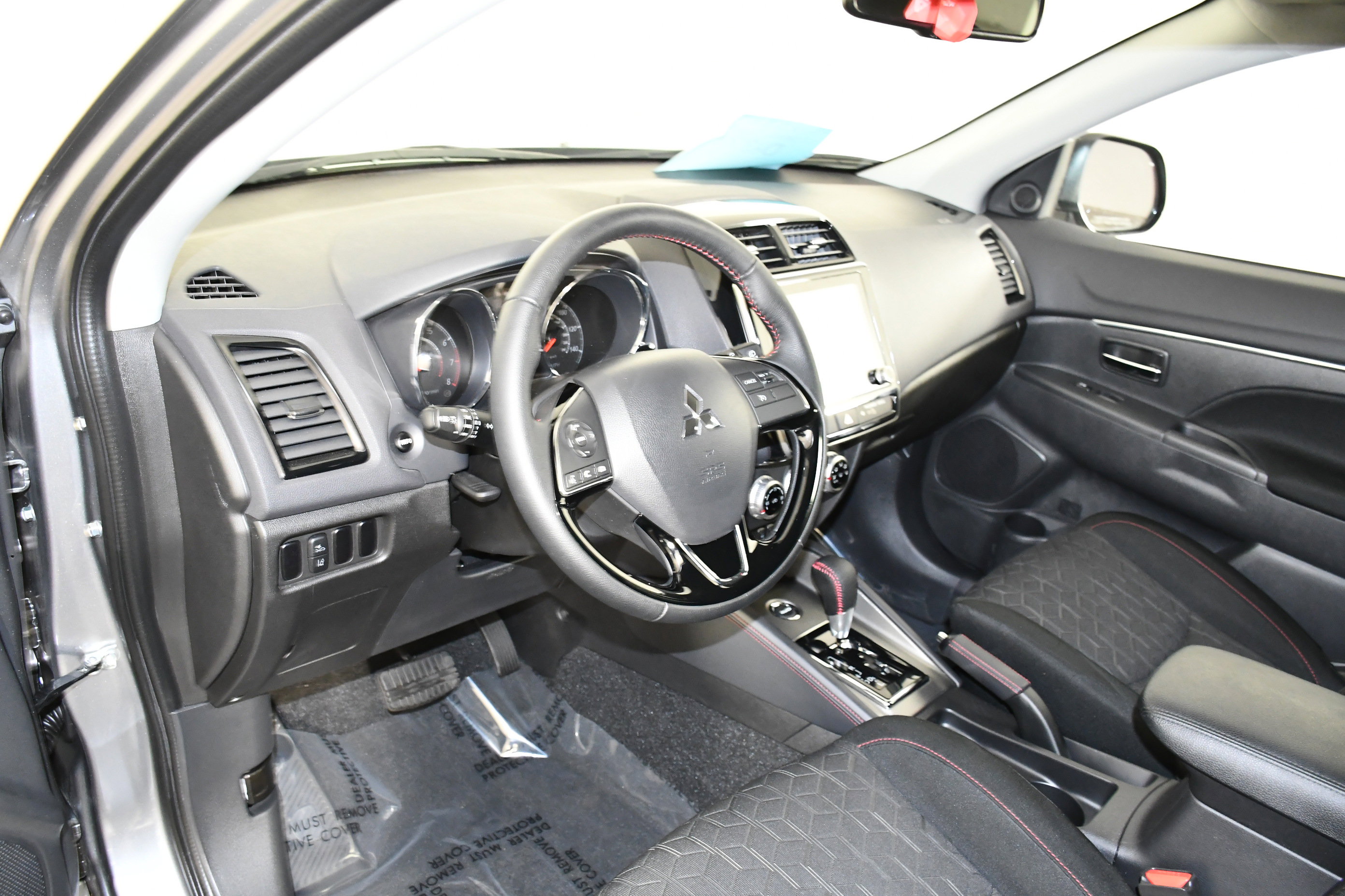 Used 2024 Mitsubishi Outlander Sport LE image 37