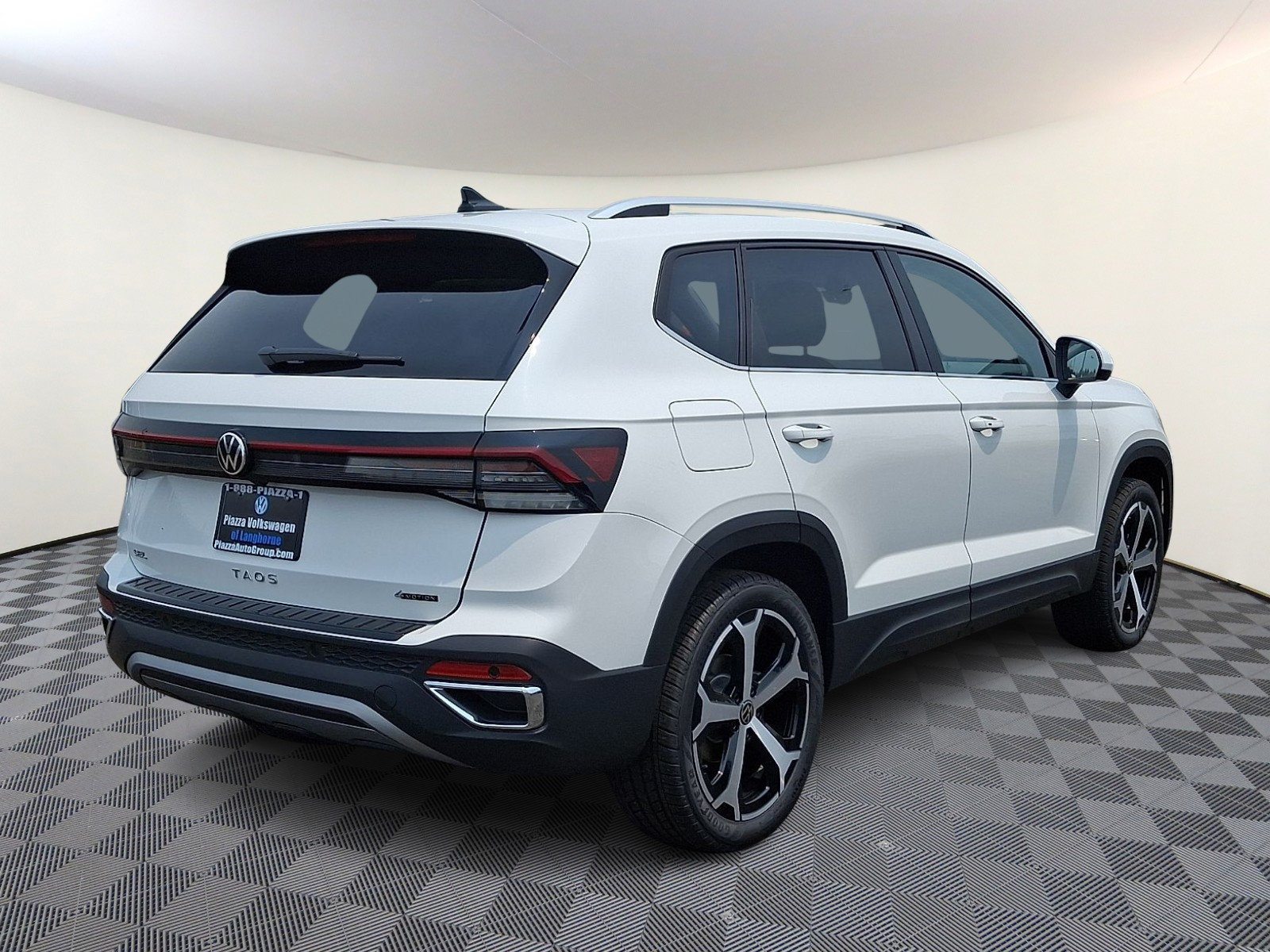 New 2026 Volkswagen Taos SEL AWD/4WD image 4