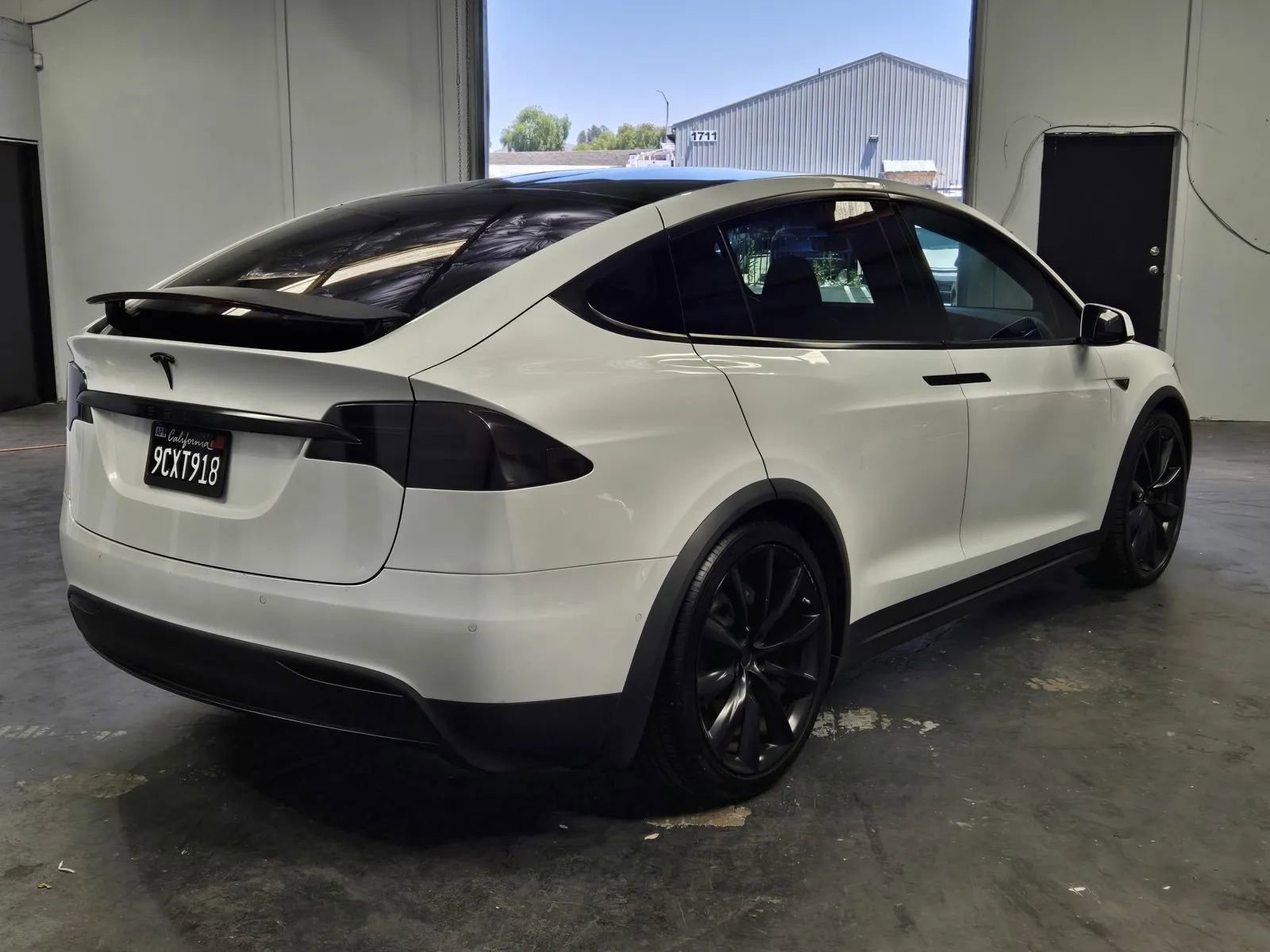 Used 2016 Tesla Model X 90D AWD/4WD image 4